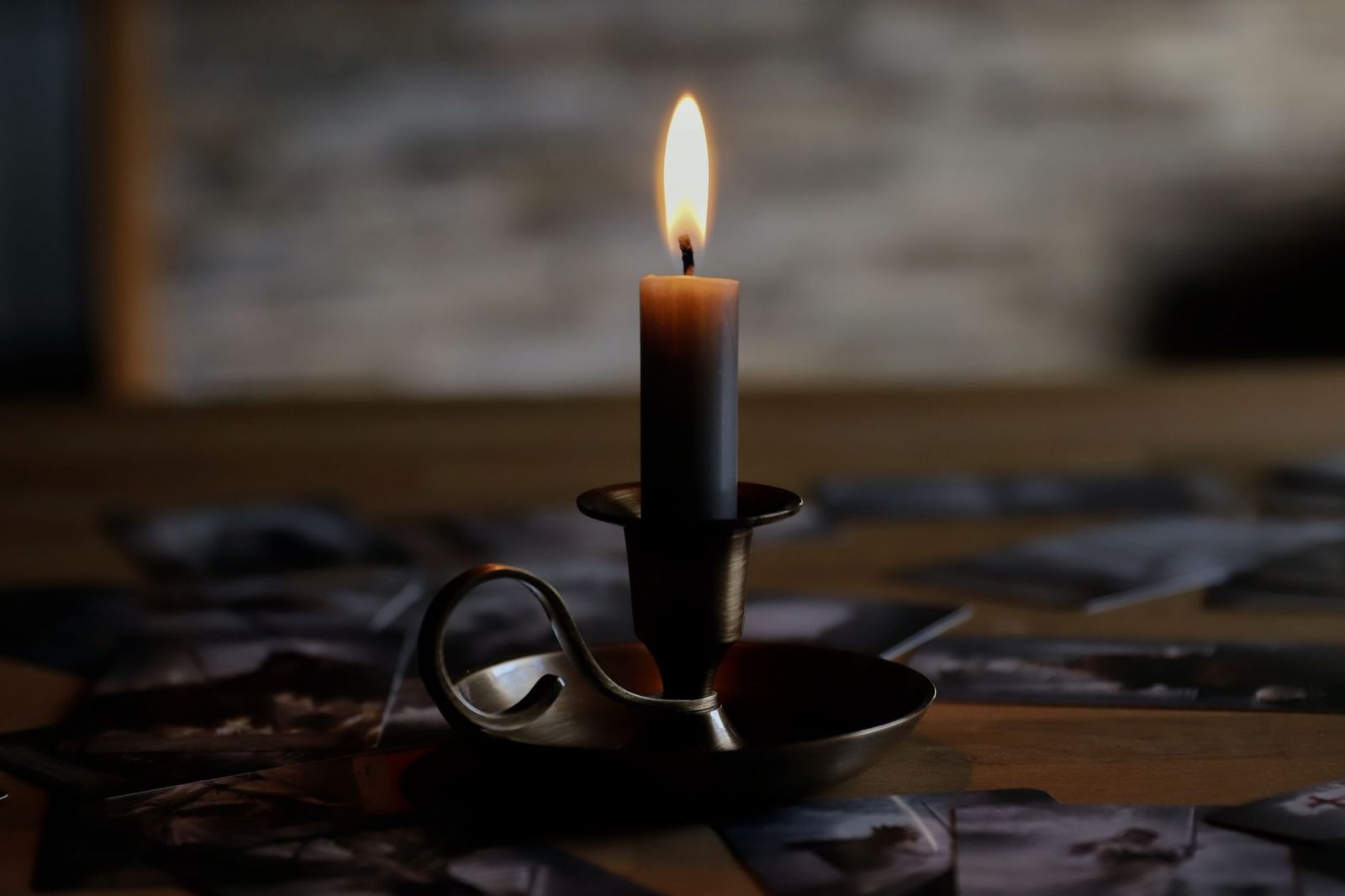 Understanding Candle Meanings in Tarot Practices