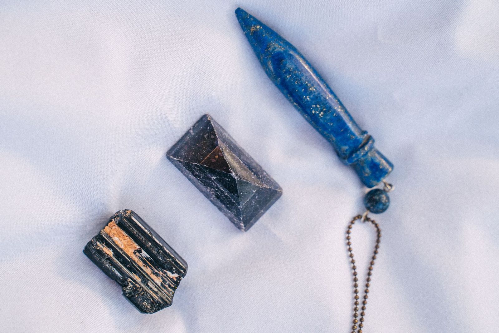 Lapis lazuli: meaning and cleansing use